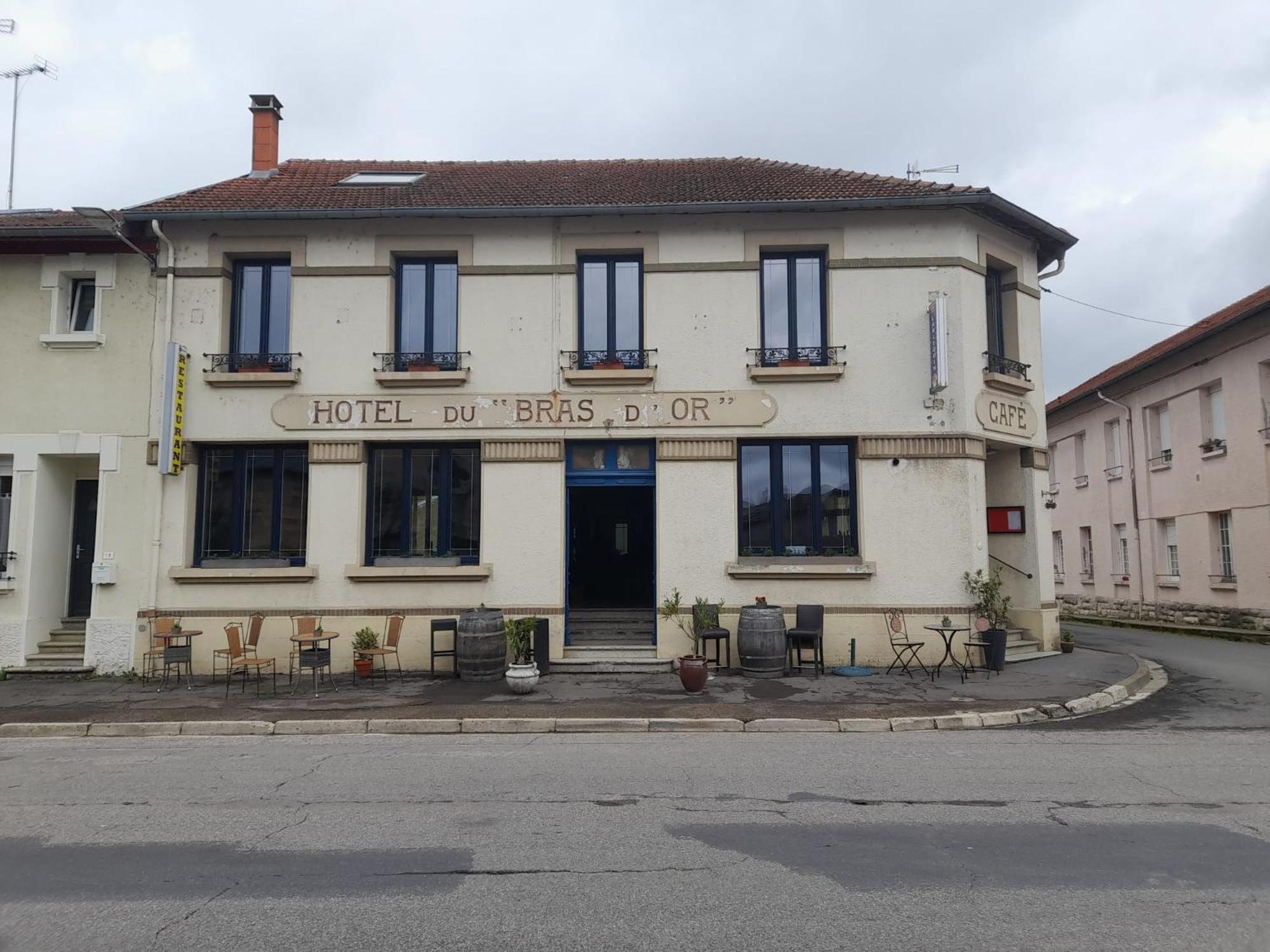 Le Bras D'Or Hotel Varennes-en-Argonne Exterior foto